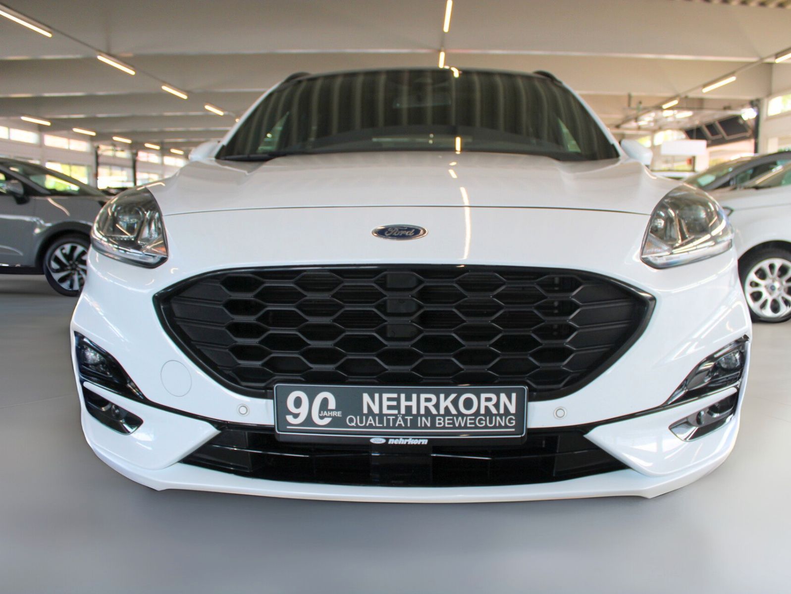 Fahrzeugabbildung Ford Kuga 2.5 PHEV ST-Line Aut. Panodach WinterPaket