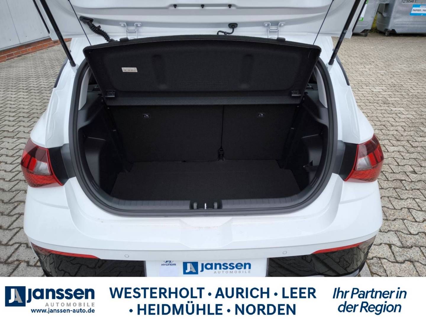 Fahrzeugabbildung Hyundai i20 Select, Funktionspaket