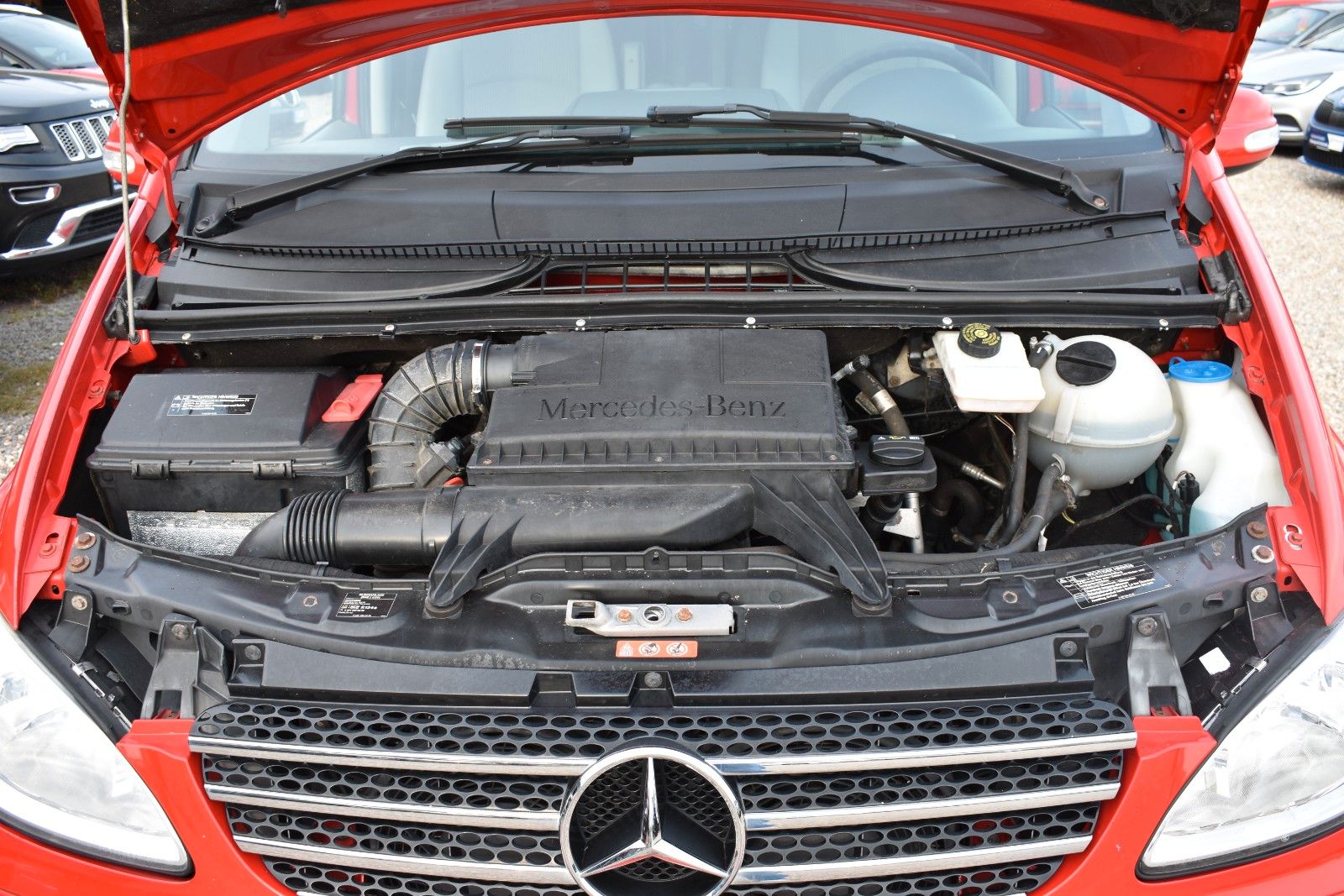 Fahrzeugabbildung Mercedes-Benz Viano 2.2 CDI extralang KLIMA/PDC/AHK/6 Sitze