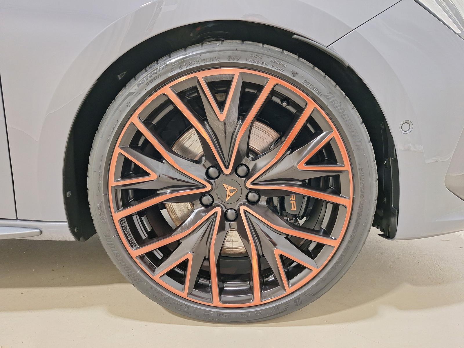 Cupra Leon ST 2.0 TSI VZ 4Drive BEATS Alu19'' FULL LIN, миниатюра 10