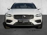 Volvo V60 Cross Country B4 AWD Plus Plus AWD - Volvo V60 Cross Country mit Panoramadach