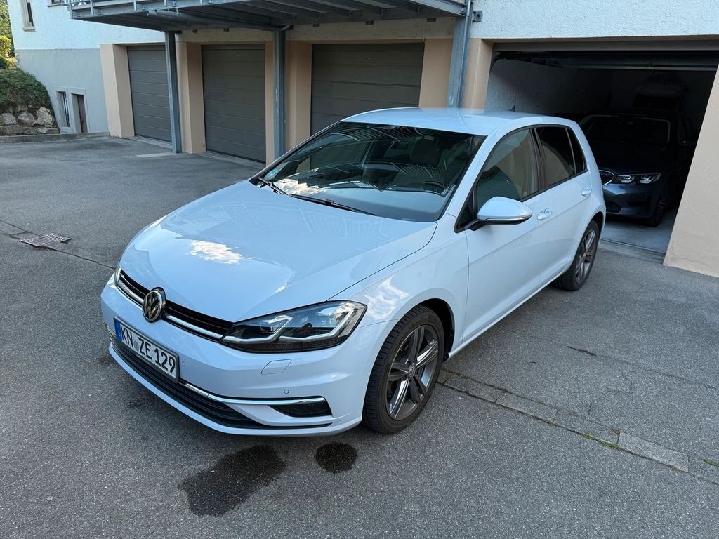 Image of Volkswagen Golf