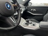 BMW 330 - Vorschau Bild 17