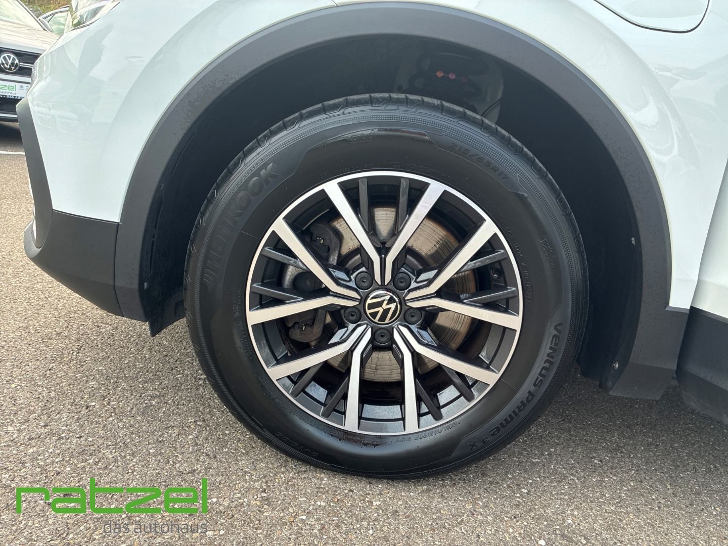 Fahrzeugabbildung Volkswagen Tiguan Life 1.4 eHybrid DSG AHK-klappbar Navi