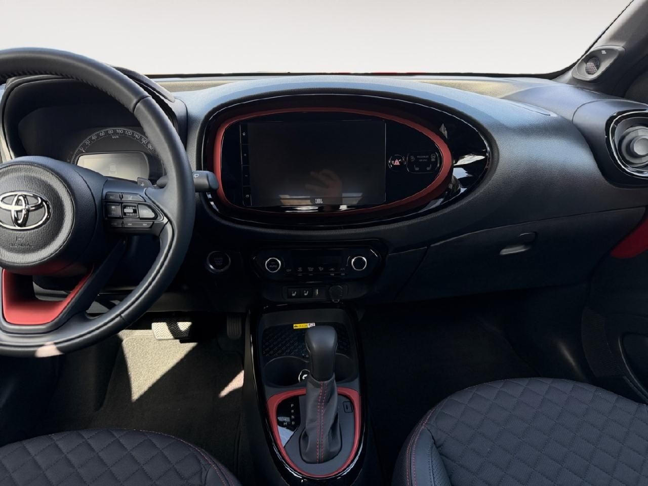Fahrzeugabbildung Toyota Aygo X Air Explore