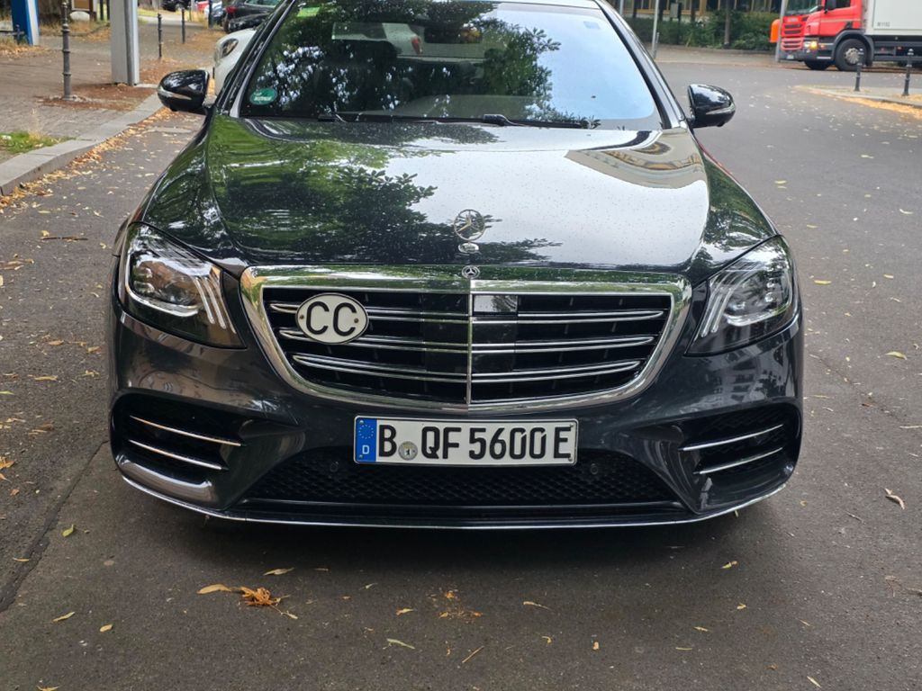 Image of Mercedes-Benz S 560