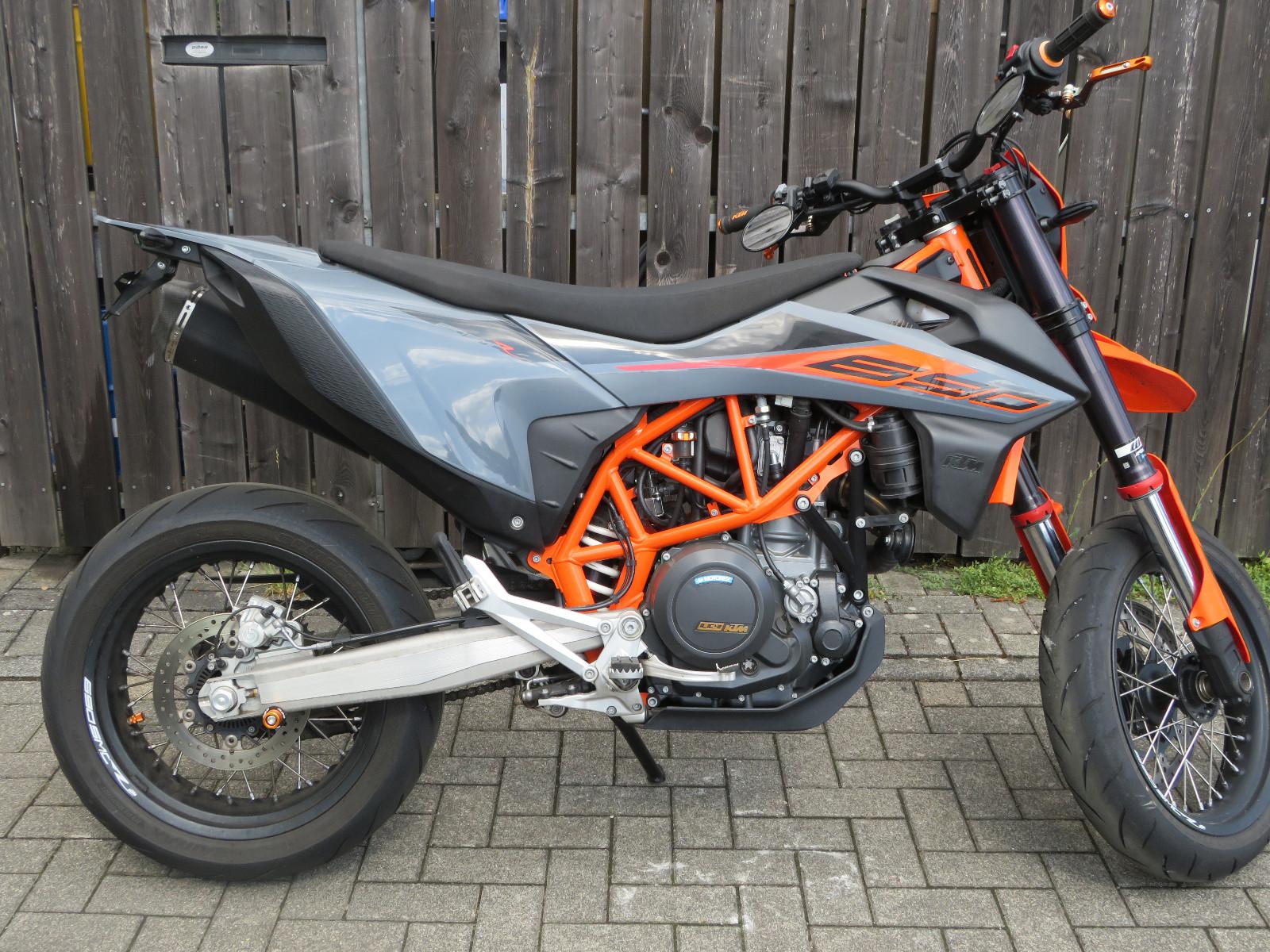 KTM 690 SMCR