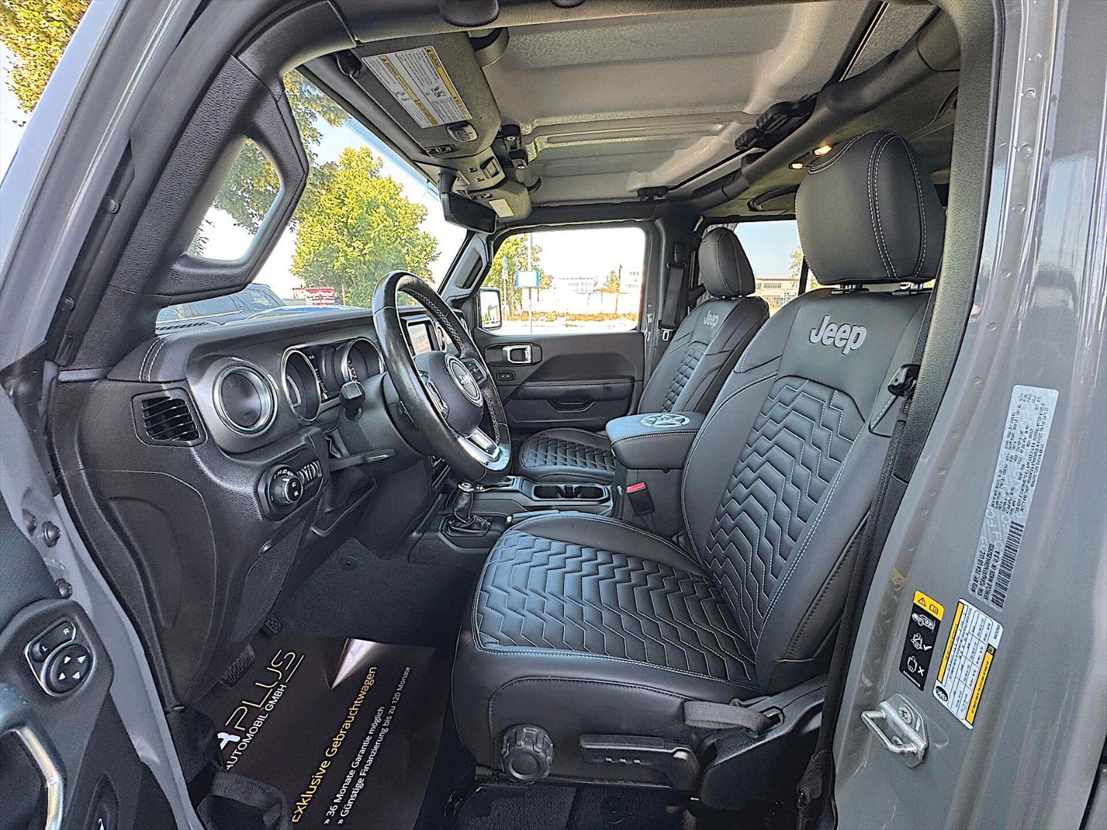 Fahrzeugabbildung Jeep Wrangler 2.0 T Unlimited Sahara OFFROAD 4x4 19%