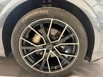 Audi Q8 - 7
