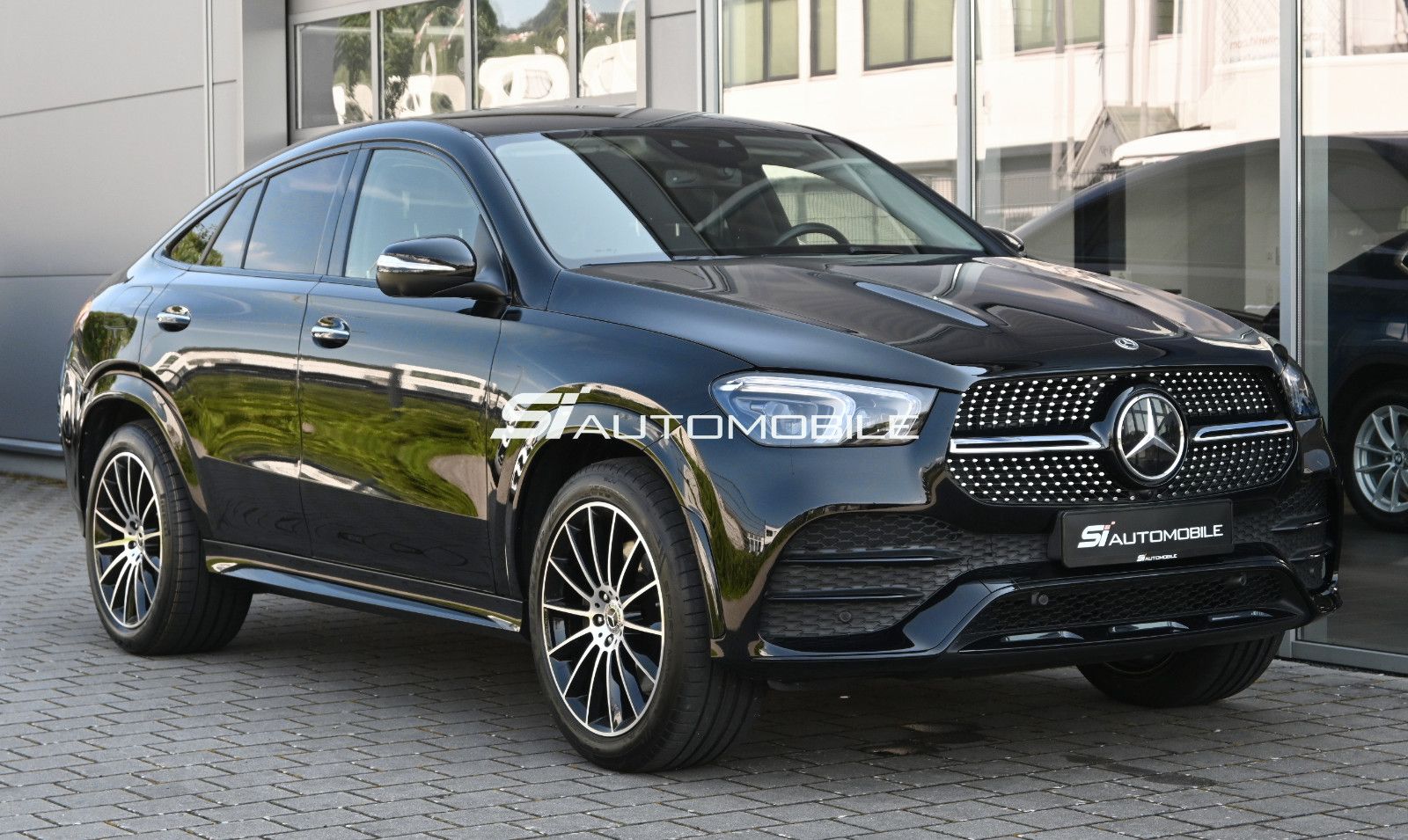 Fahrzeugabbildung Mercedes-Benz GLE 350 de 4MAT. Coupe AMG + NIGHT °ACC°AHK°HUD°