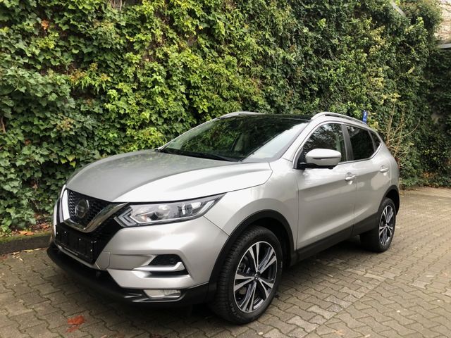 Nissan Qashqai N-Connecta 4x4/Pano/360 °/18 Zoll