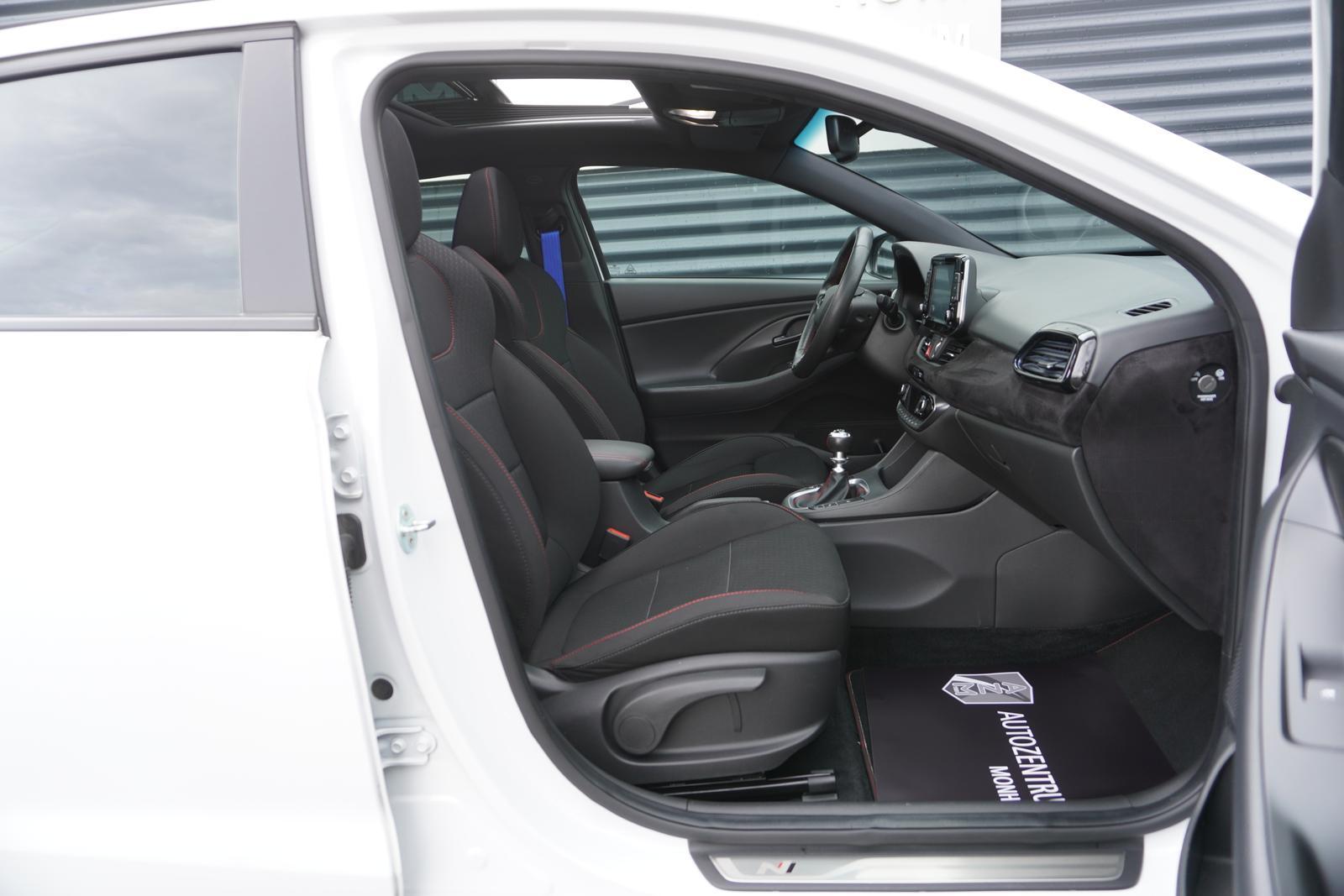 Hyundai I30N PERFORMANCE|FASTBACK|PANORAMA|KAMERA|LED