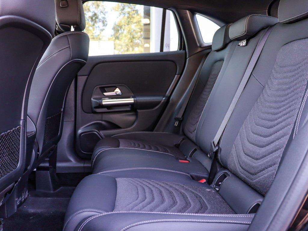 Mercedes-Benz GLA 4M Progressive-Advanced/Kamera/Multibeam, миниатюра 21