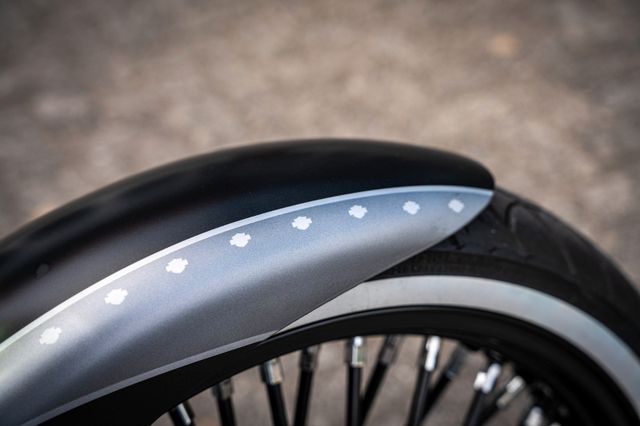Fahrzeugabbildung Harley-Davidson SOFTAIL HERITAGE CLASSIC FLSTC - CHICANO STYLE -