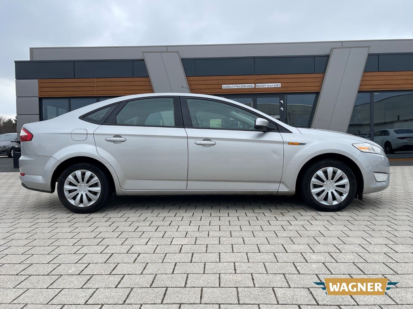 Fahrzeugabbildung Ford Mondeo Trend 1.6 Klimaautomatik  Tüv 05/2025