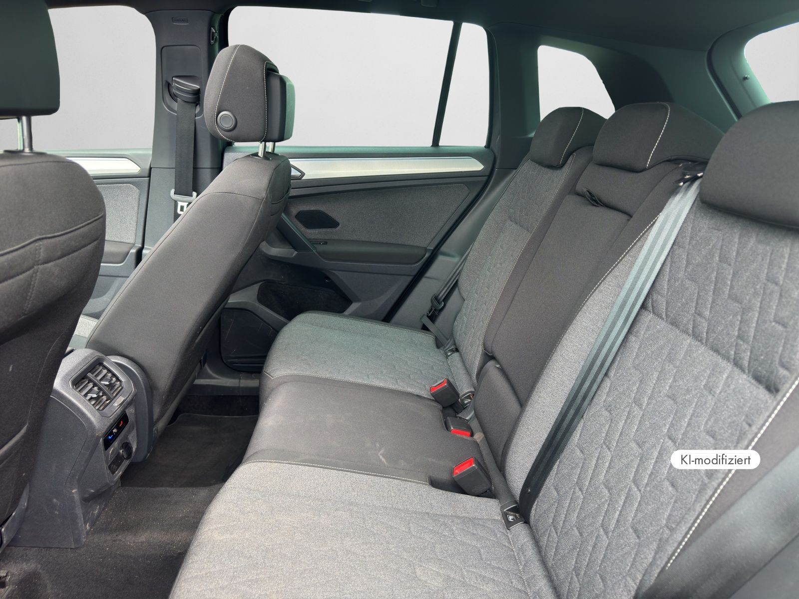 Volkswagen Tiguan - Bild 14
