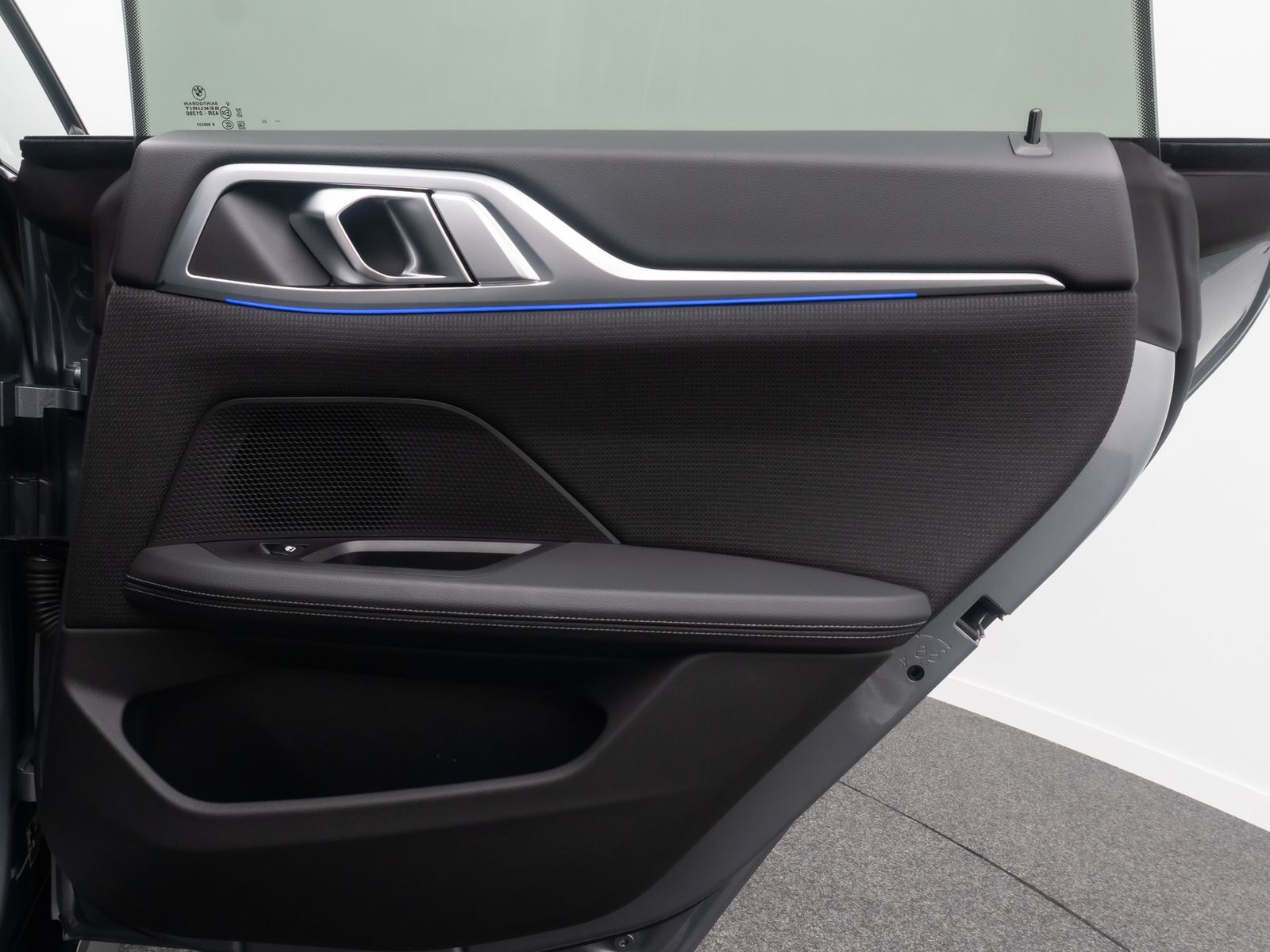 Fahrzeugabbildung BMW 420 Gran Coup&eacute; Alarm DAB Kamera Glasdach Sport