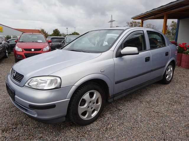 Opel Astra 1.6 16V Selection