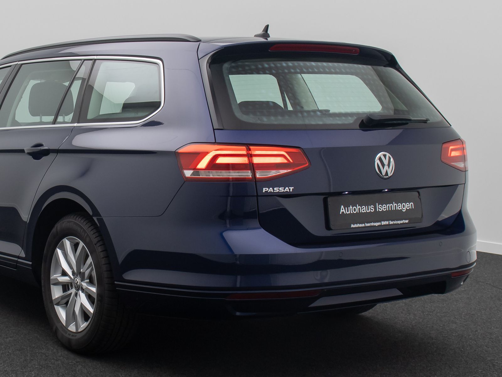 Fahrzeugabbildung Volkswagen Passat Comfortline Kamera HiFi ACC FernlichtReg