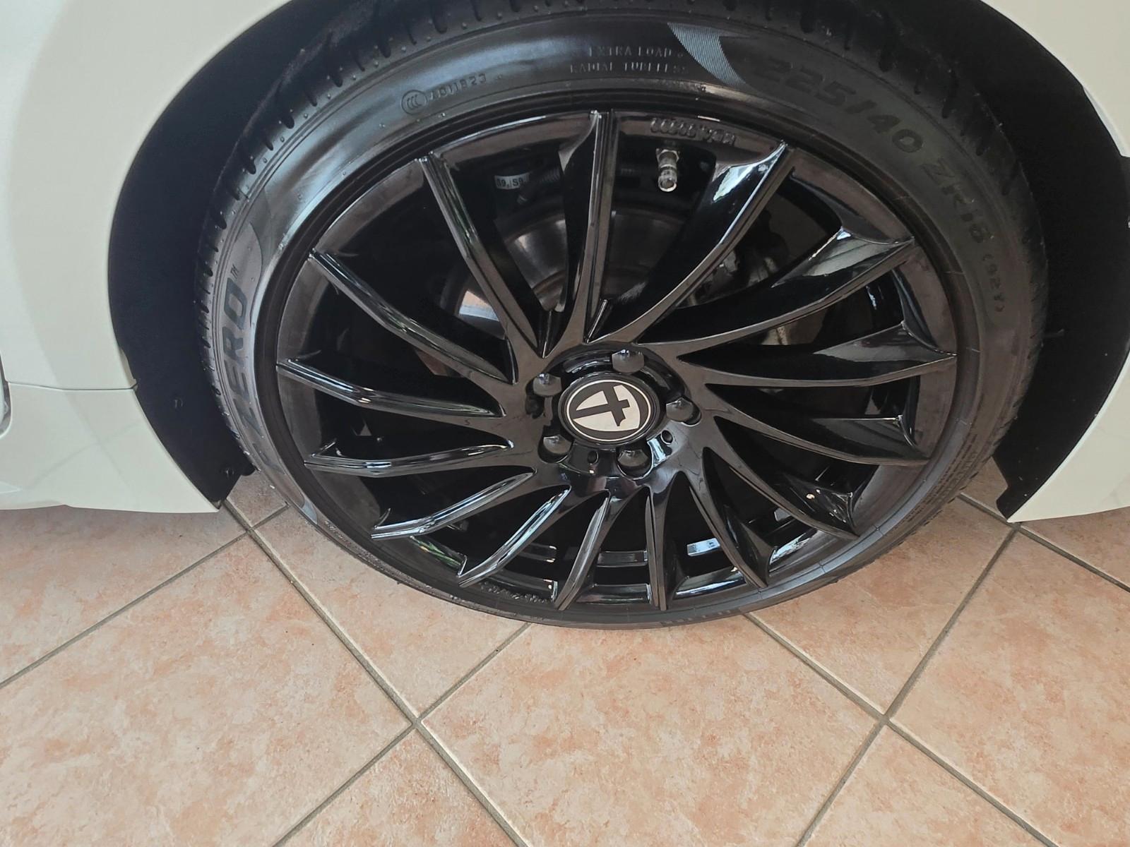 Suzuki Swace 1.8 Hybrid Autom Comfort+, LED, Sportpaket