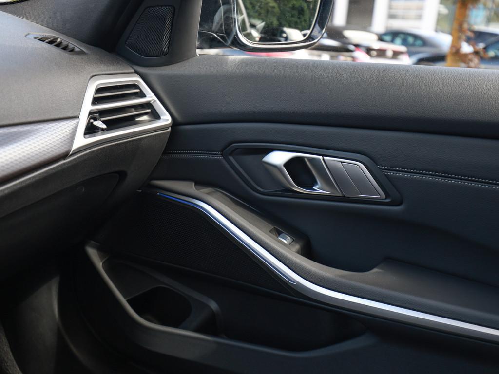 BMW M340i Touring xDrive M-Sport Pro PANO HUD 360°