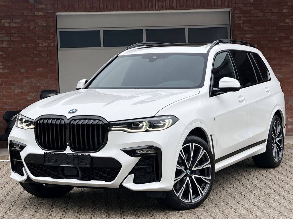 Image of BMW X7