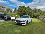 Mercedes-Benz E 220 d T Automatik.  7-Sitzer.  Vollleder - Mercedes-Benz E-Klasse: Taxi