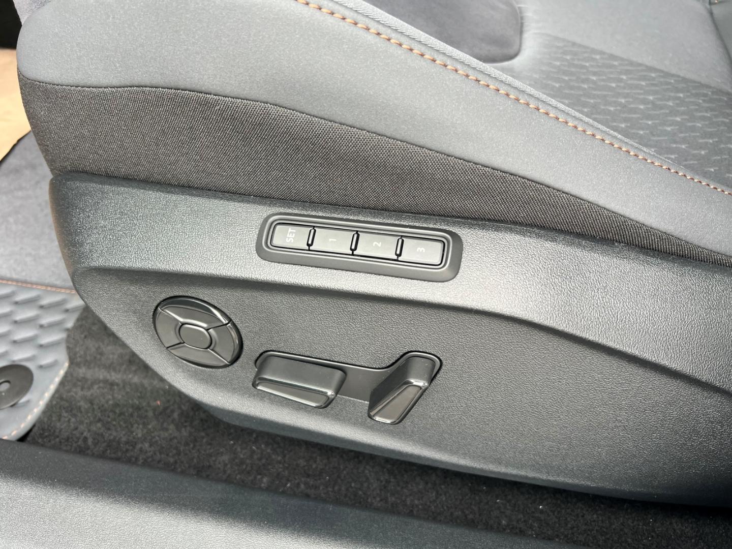 Cupra Raval Endurance Edition Dynamic Edge, Winter