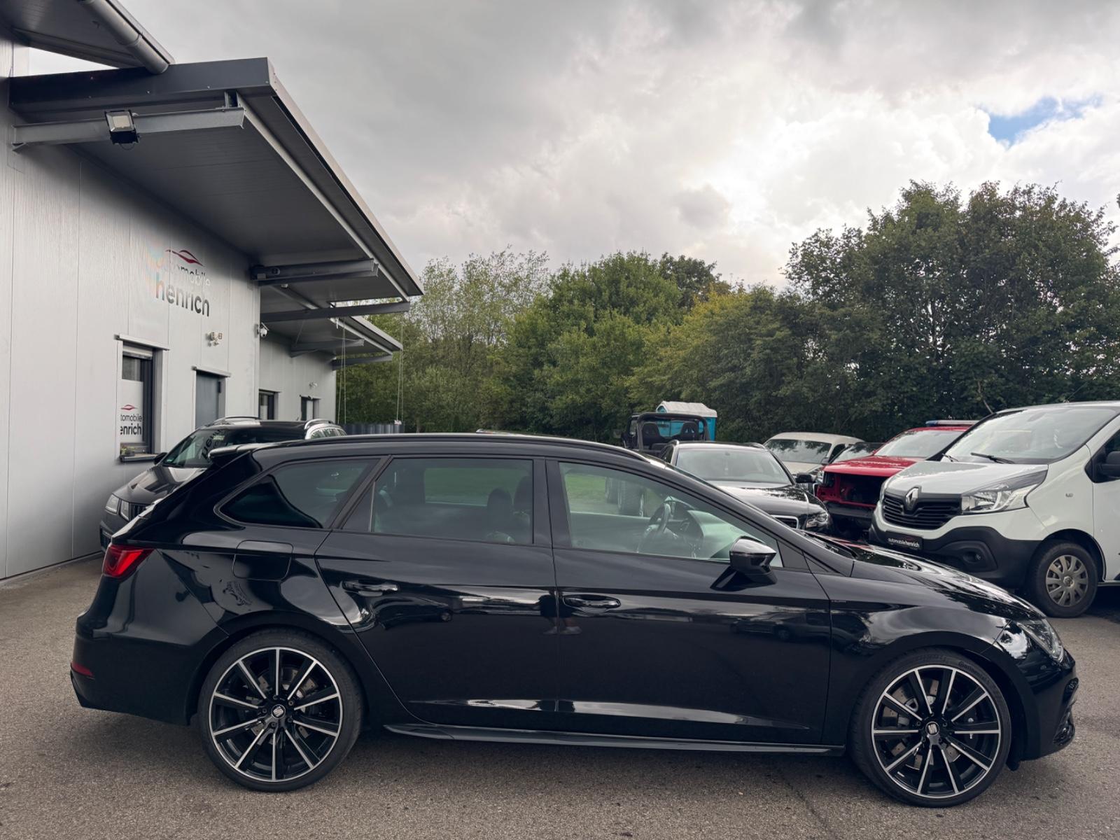Seat Leon ST Cupra 300 4Drive,Pano,Cam,Brembo,Leder