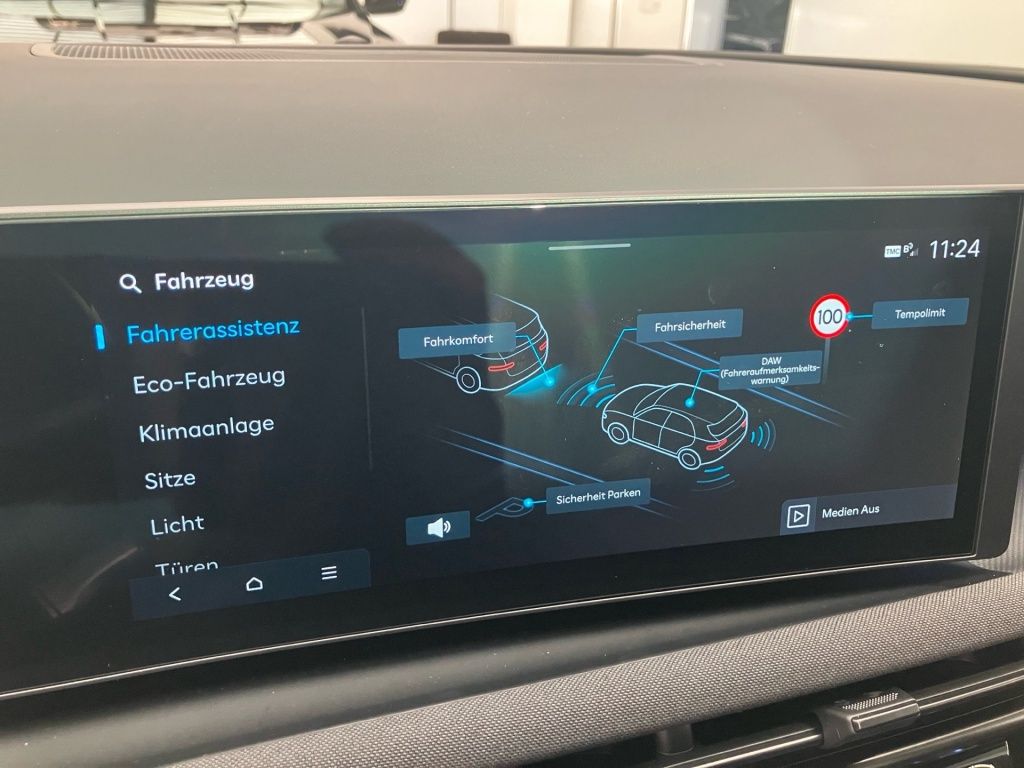 Fahrzeugabbildung Hyundai TUCSON PHEV 1.6 T-GDi 2WD 6-AT N-Line X 4xSHZ