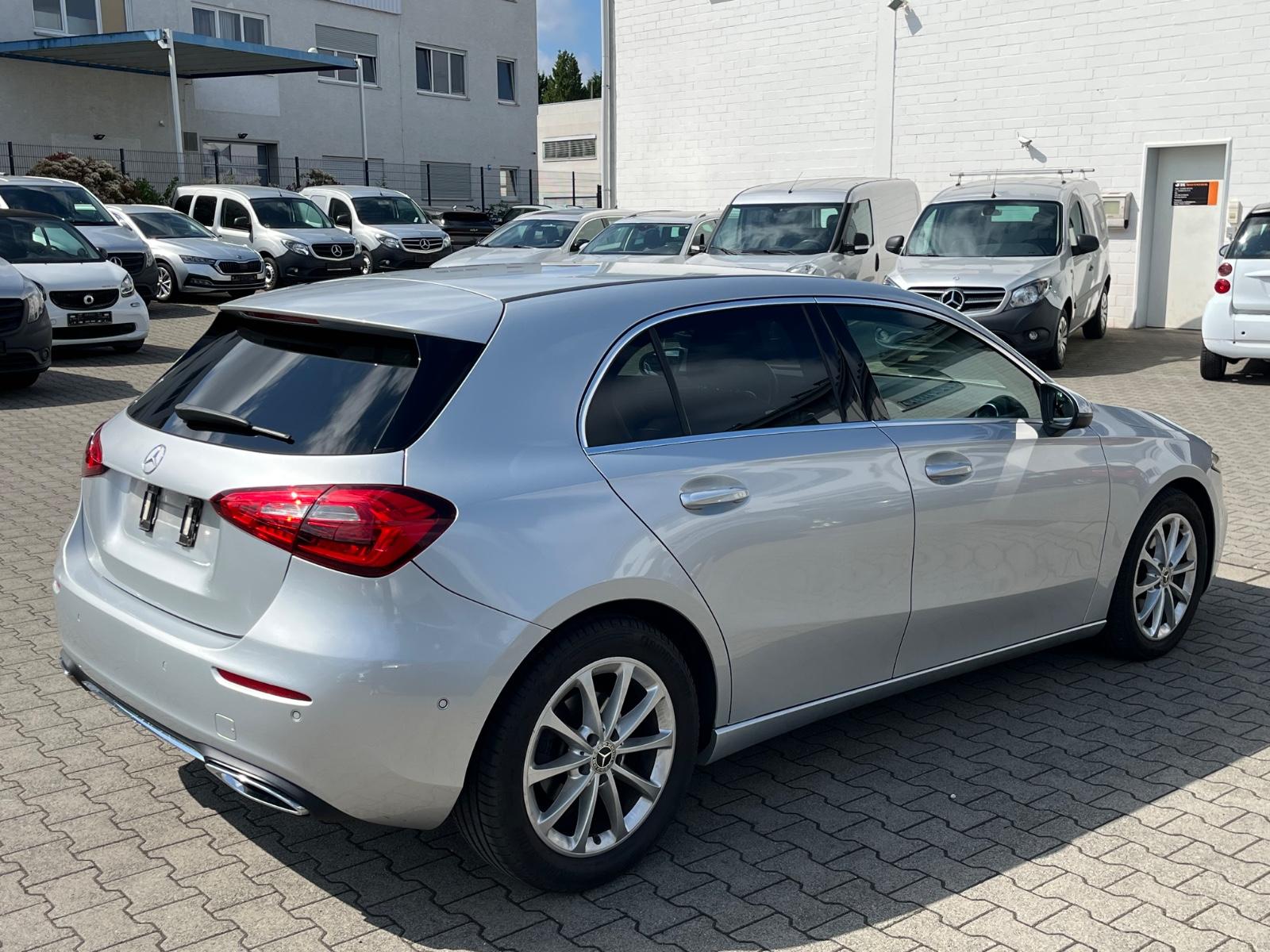 Mercedes-Benz A-Class d 4Matic*MBUX, миниатюра 3