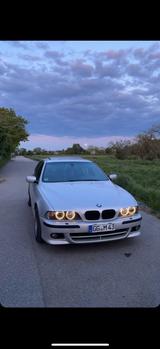 BMW 530i - - BMW 530 aus 2001: 530i