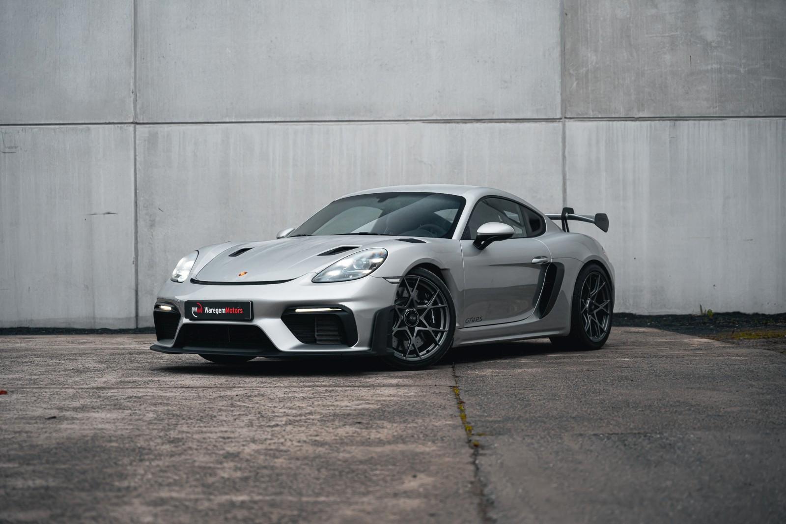 Porsche Cayman GT4 RS