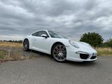 Porsche 991 Carrera Coupé Carrera - Porsche 991 mit Benzin-Antrieb: Coupé, Leder