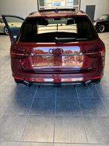 Audi RS4 2.9 TFSI tiptronic quattro Avant - - rote Audi RS4