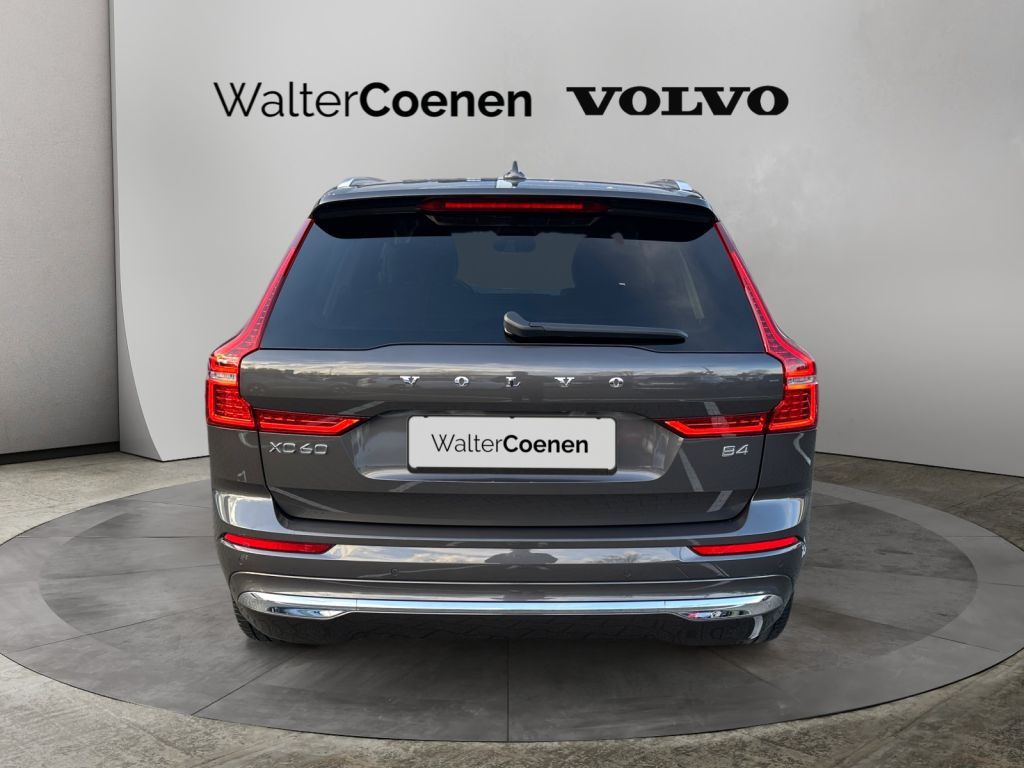 VOLVO XC60 B4 D Plus Bright,Fahreras.,Nappa,AHK,STHZ. VOLVO XC60 B4 D Plus Bright,Fahreras.,Nappa,AHK,STHZ.