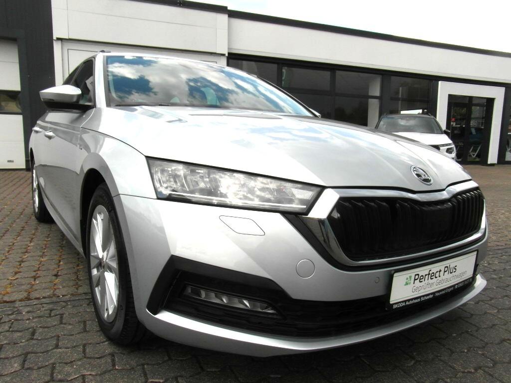 Skoda Octavia Combi 2.0 TDI Clever DSG,Navi,Matrix,RFK