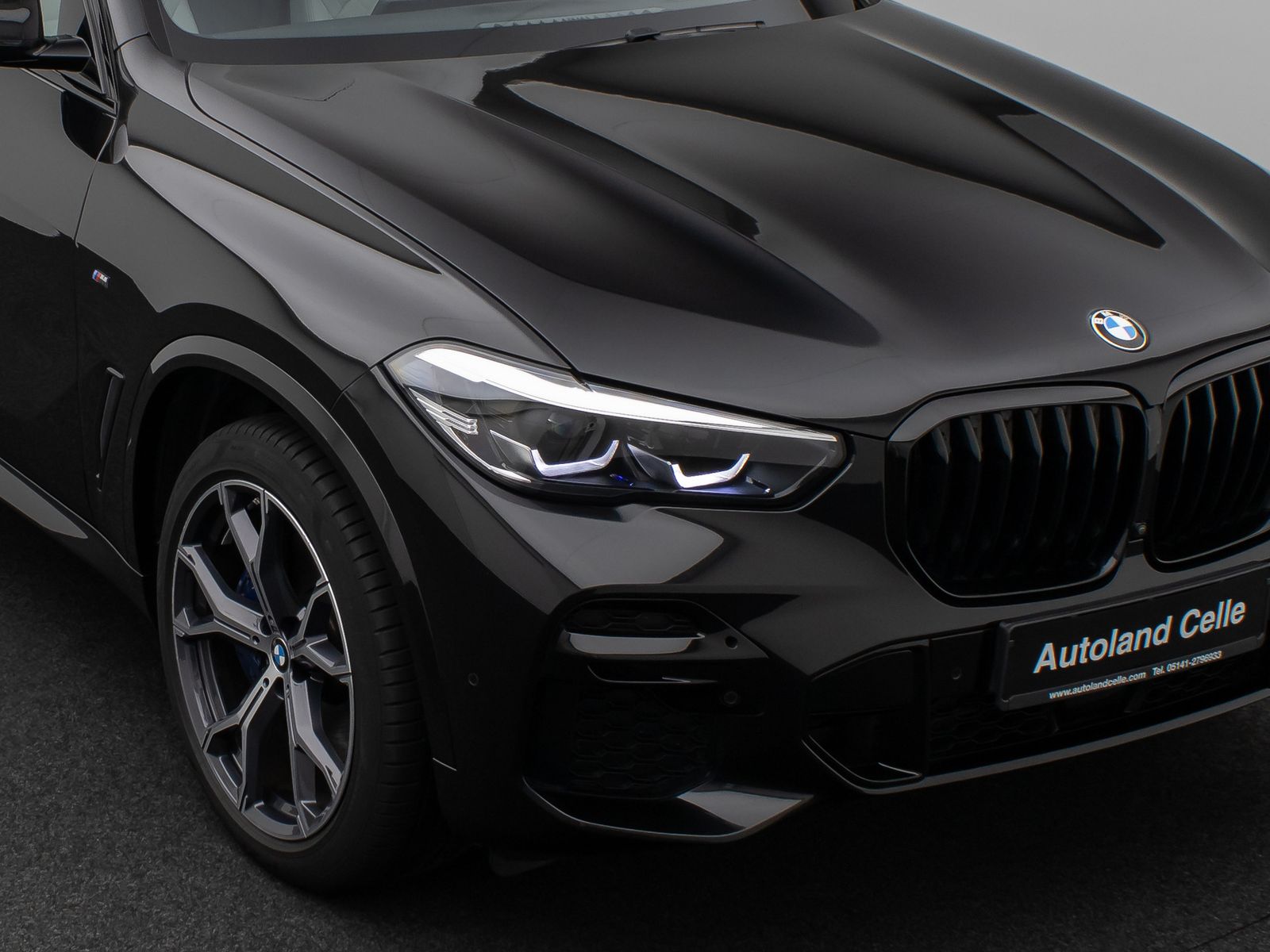 Fahrzeugabbildung BMW X5 xD30d M Sport 360°HUD DAB H/K ACC Komfort 21"