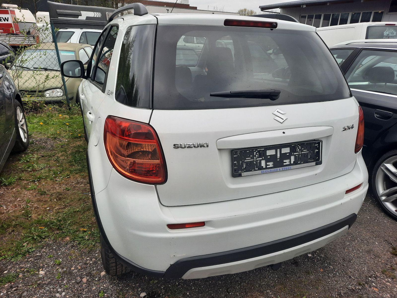 Fahrzeugabbildung Suzuki SX4 Style