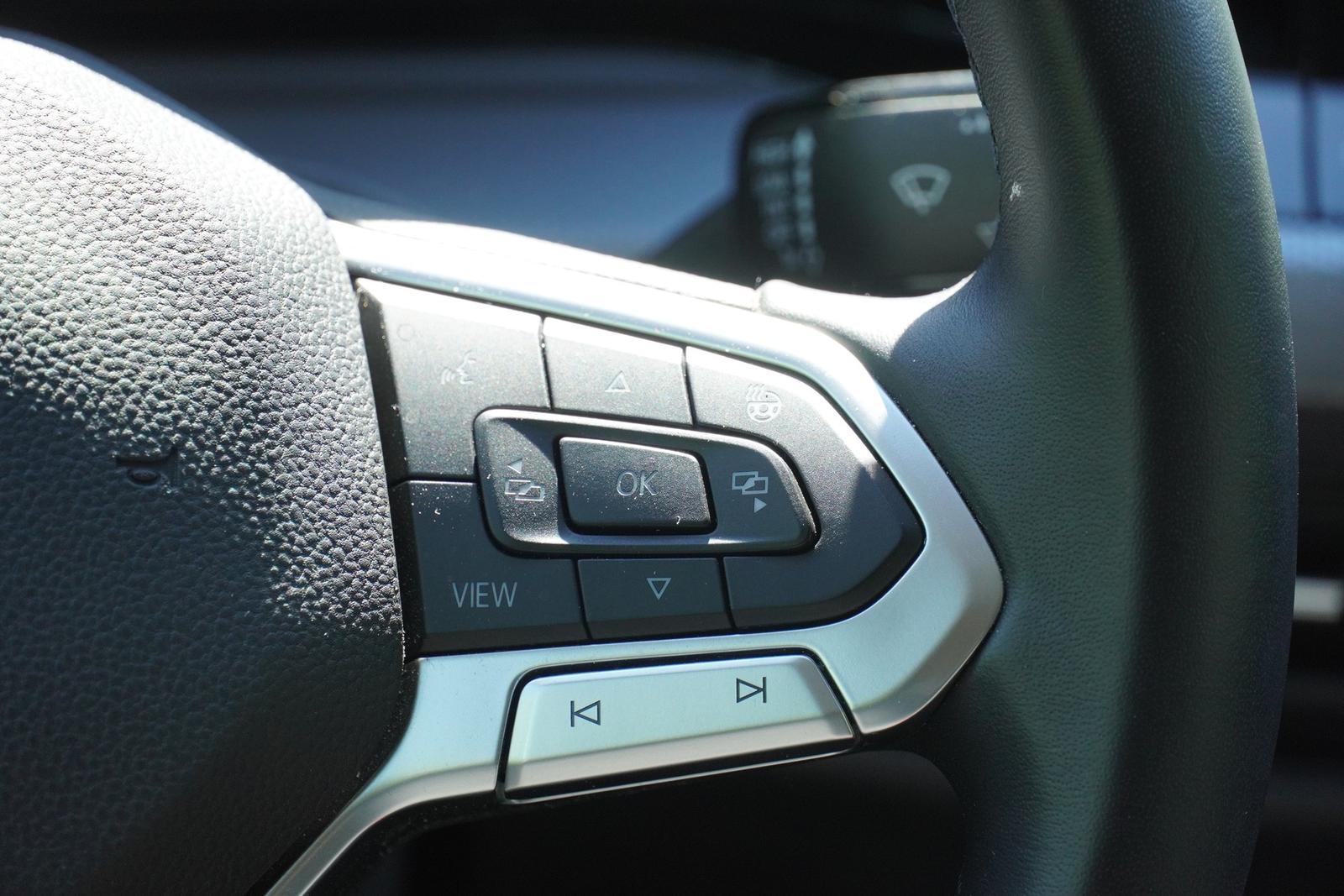Volkswagen Golf VIII 1.5 TSI Active LED ACC Standheizung, миниатюра 18