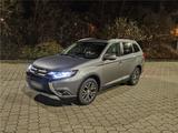 Mitsubishi Outlander 7 Sitzer - Mitsubishi Outlander Kombi Gebrauchtwagen
