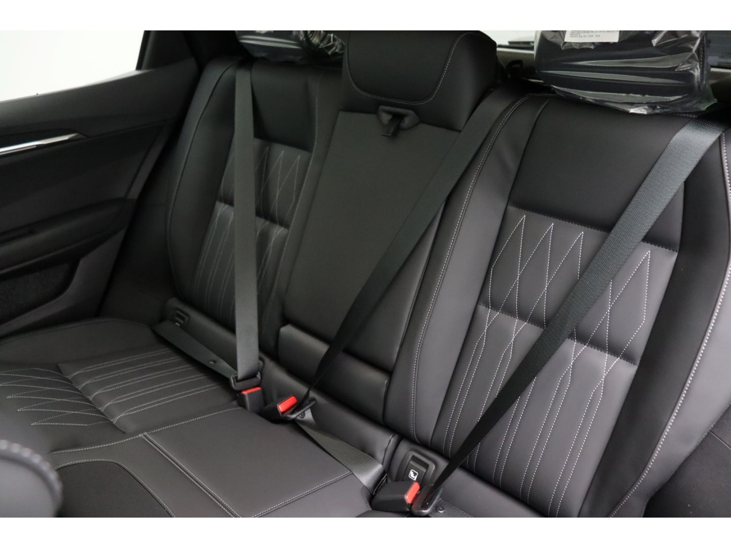 Fahrzeugabbildung Mitsubishi Eclipse Cross Diamant Top Luxury 11 KW Panorama