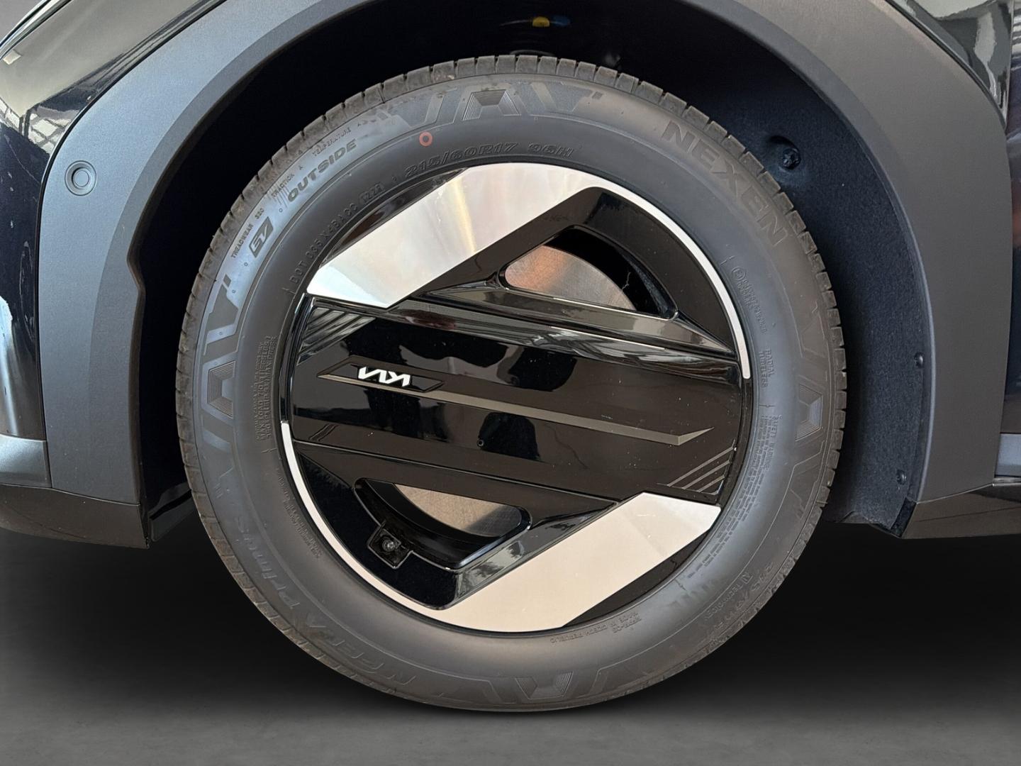 Kia EV4 Earth 81,4 kWh Upgrade Technology Winter Con