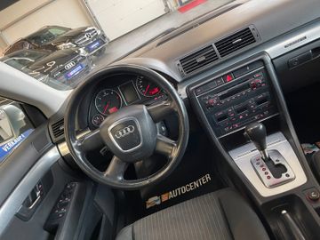 Audi A4 Avan 3.0 TDI quattro *SZHZ*PDC*TEMPOMAT*KLIMA