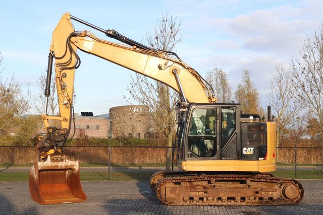 CAT 325 F LCR | ROTOTILT | BUCKET | GPS PREPARED