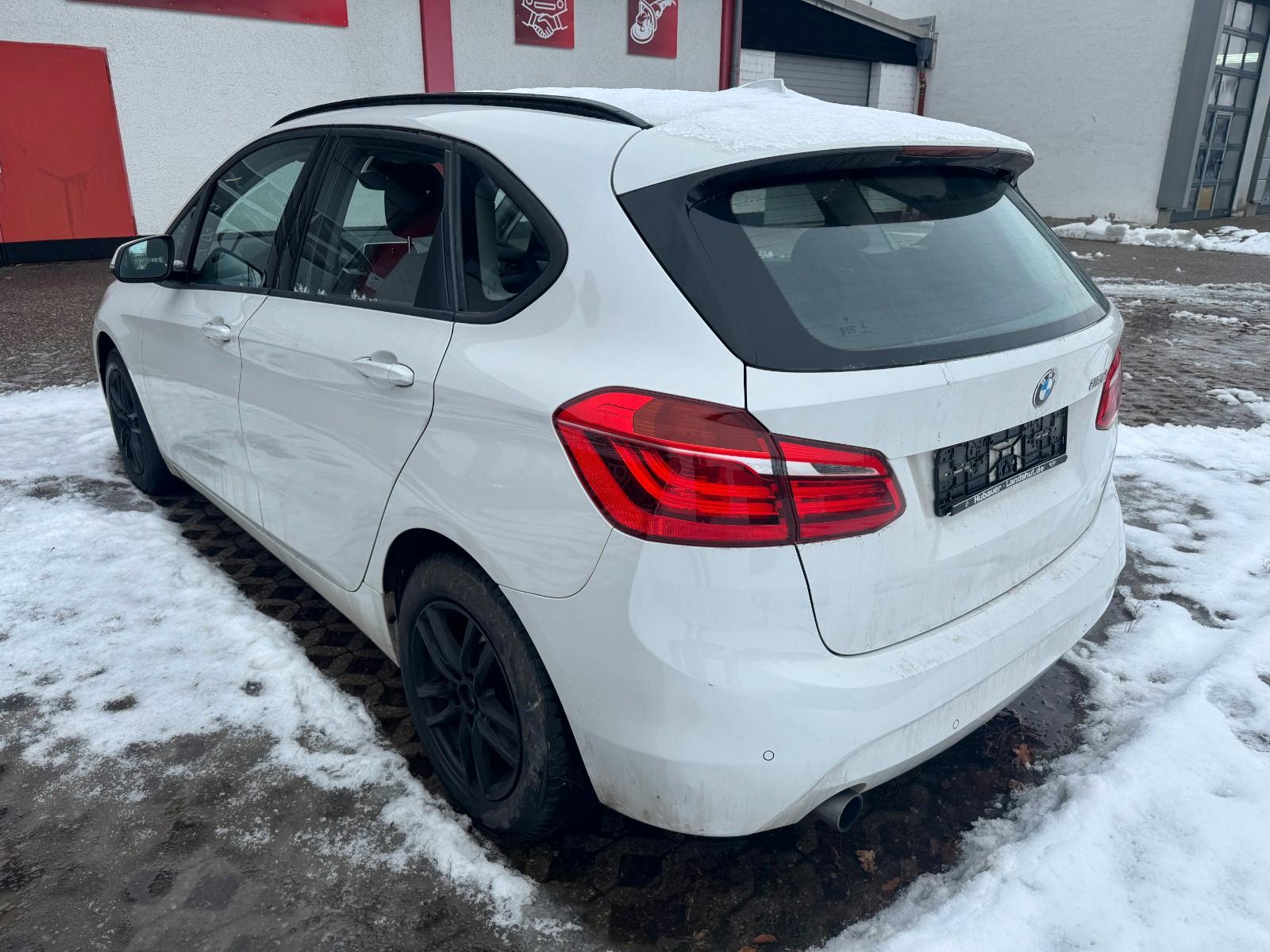 BMW 218d AT/Navi/Klimaaut/SHZ/LED/AHK/RFK
