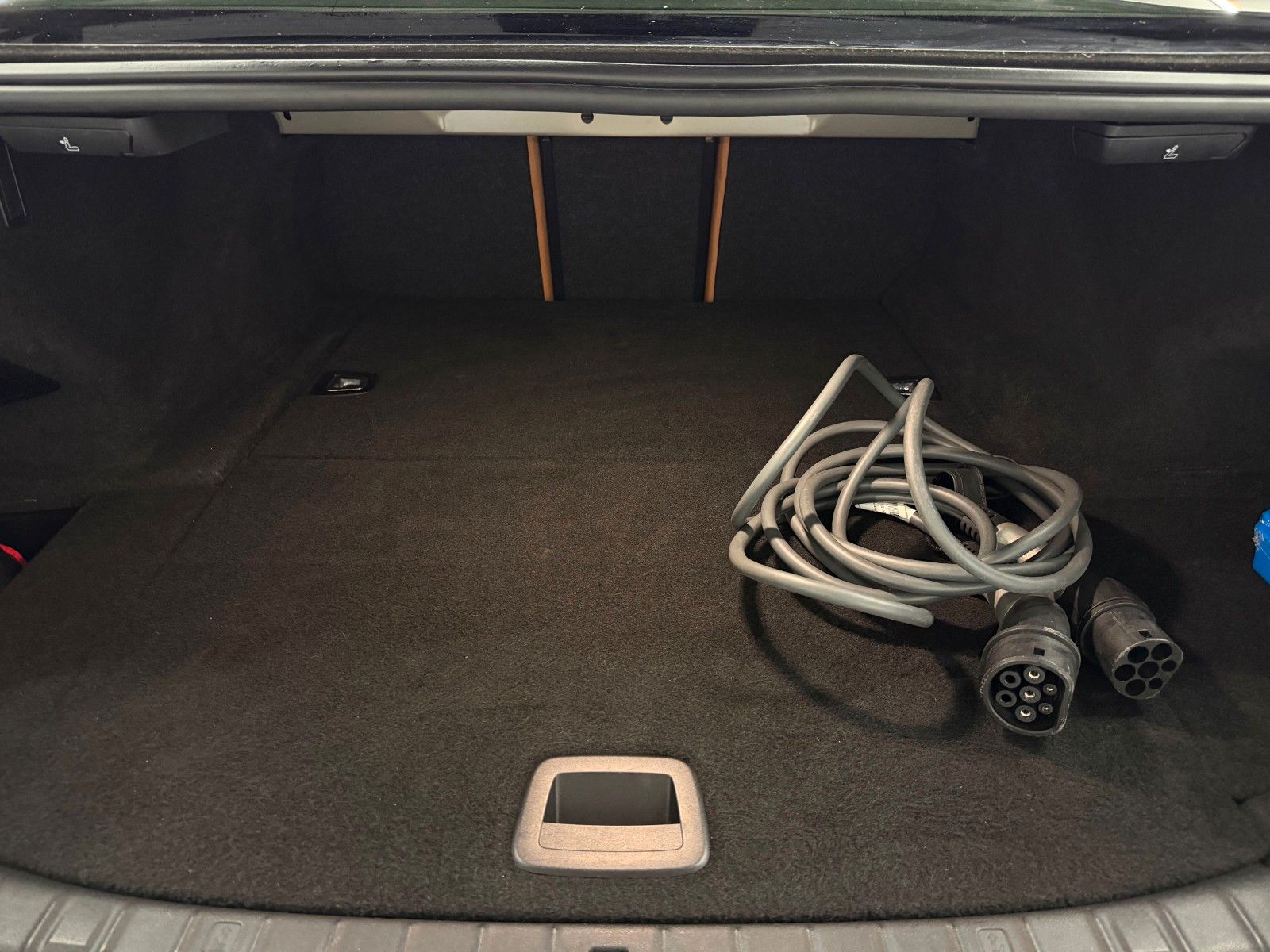 Fahrzeugabbildung BMW 530 e M SPORT/LED/HuD/LIVE COCKPIT+/19% MwSt.