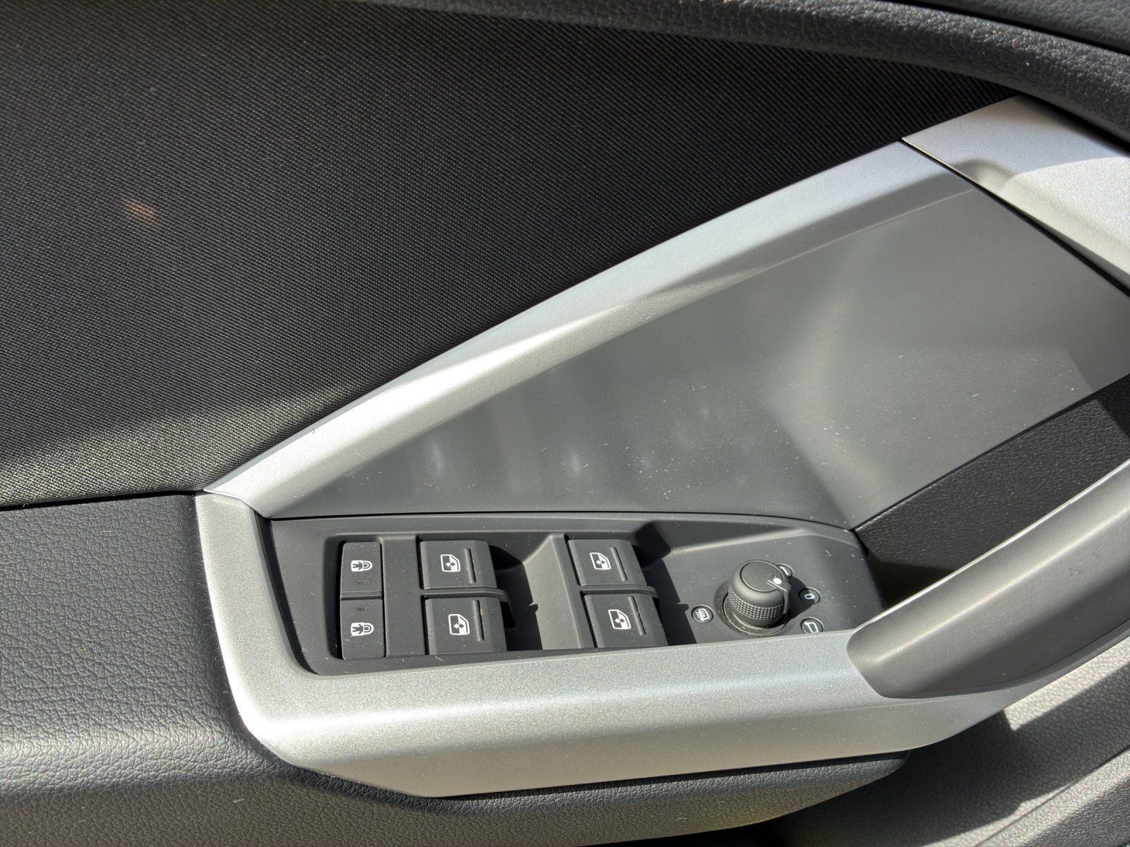 Fahrzeugabbildung Audi Q3 advanced 35 TFSI S tronic AHK,Navi,SHZ,ACC,LM