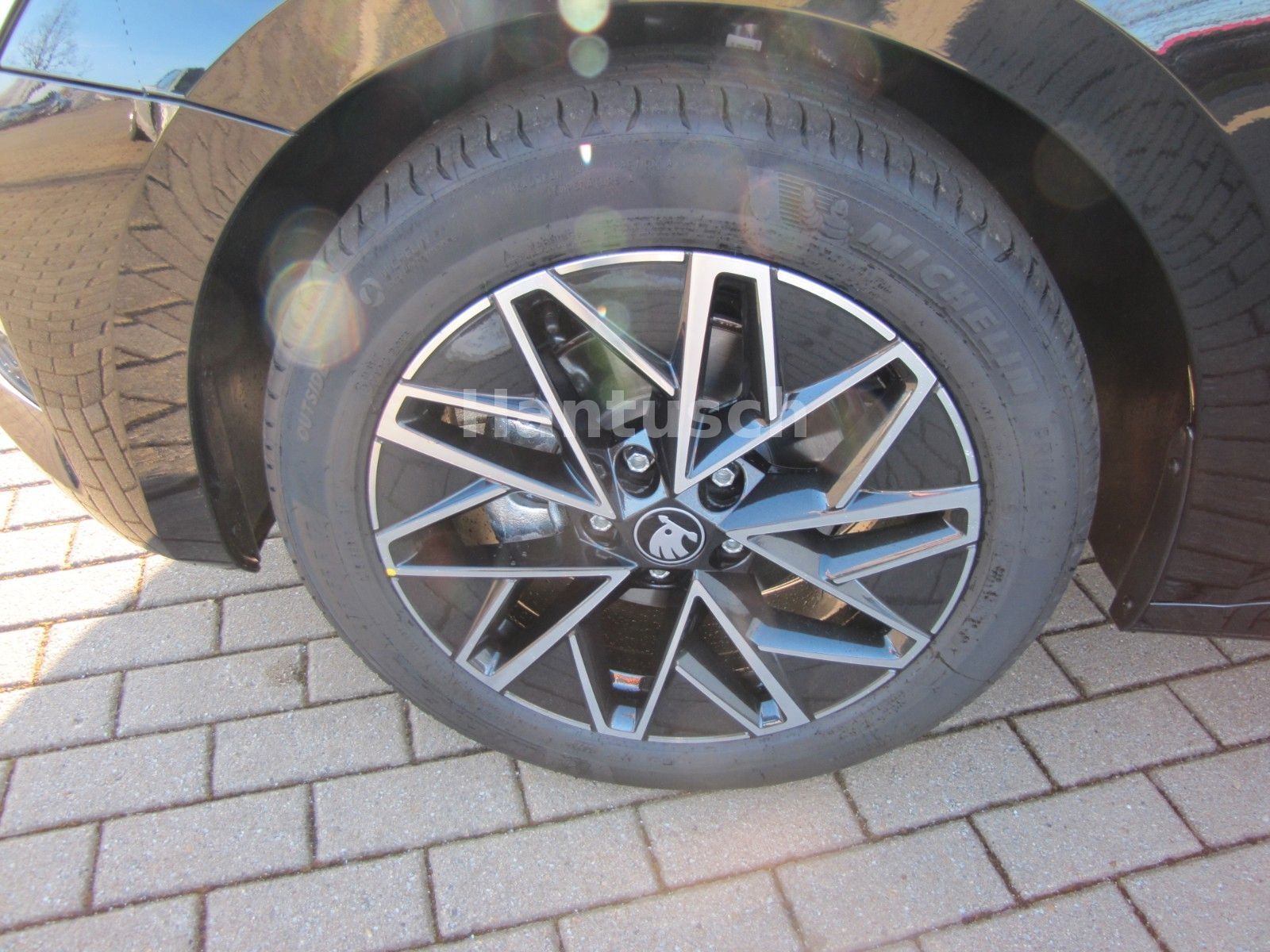 Fahrzeugabbildung SKODA Octavia Combi Selection 1.5 TSI mHEV 150PS