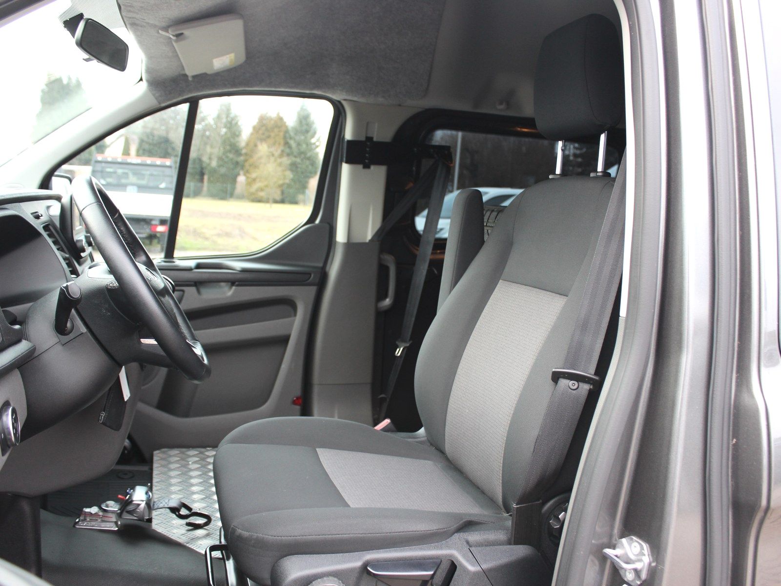 Fahrzeugabbildung Ford Transit Custom 320 L1 2,0 TDCi